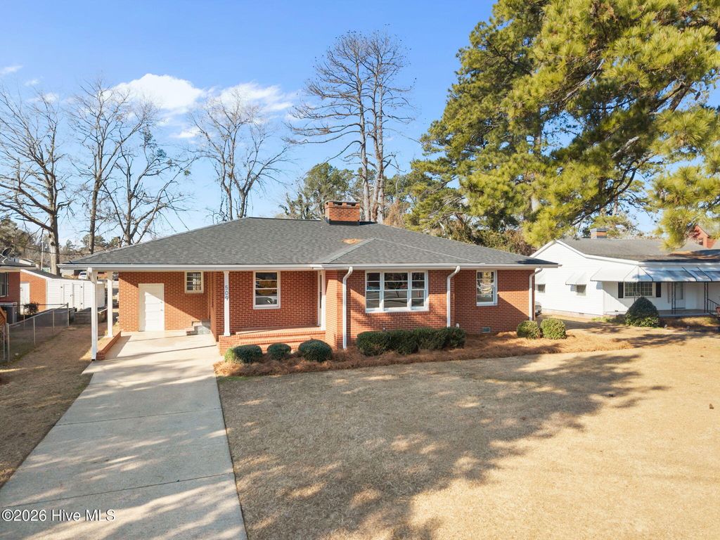 Photo of 509 SE 2nd Street, Snow Hill, NC 28580 (MLS # 100555623)