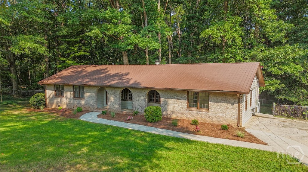 Photo of 1191 Arrowhead Road, Watkinsville, GA 30677 (MLS # CL361487)
