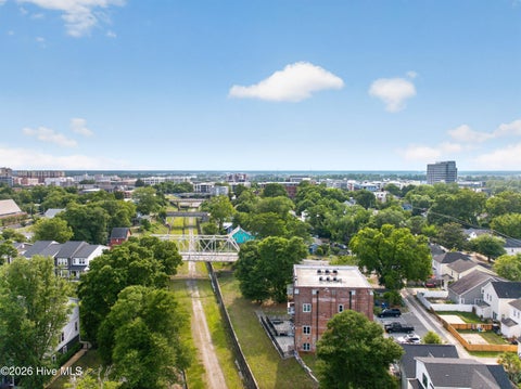 Tiny photo for 614 Peacock Lane #Apt 1, Wilmington, NC 28401 (MLS # 100580604)