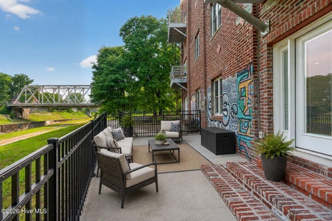 Tiny photo for 614 Peacock Lane #Apt 1, Wilmington, NC 28401 (MLS # 100580604)