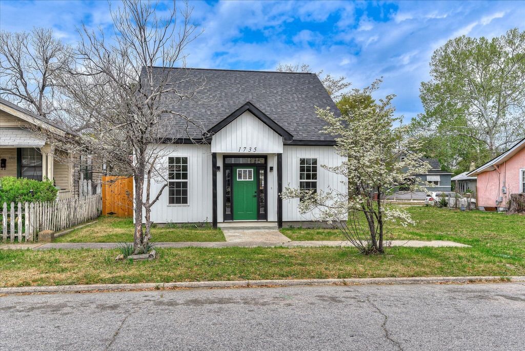 Photo of 1735 Jenkins Street, Augusta, GA 30904 (MLS # 553790)