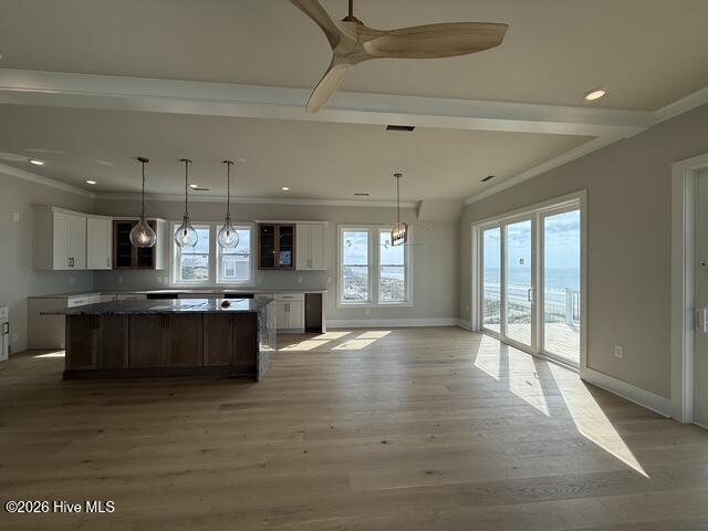 601 Ocean Drive . .