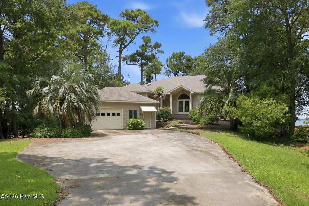 Photo of 142 Oakleaf Drive, Pine Knoll Shores, NC 28512 (MLS # 100590165)