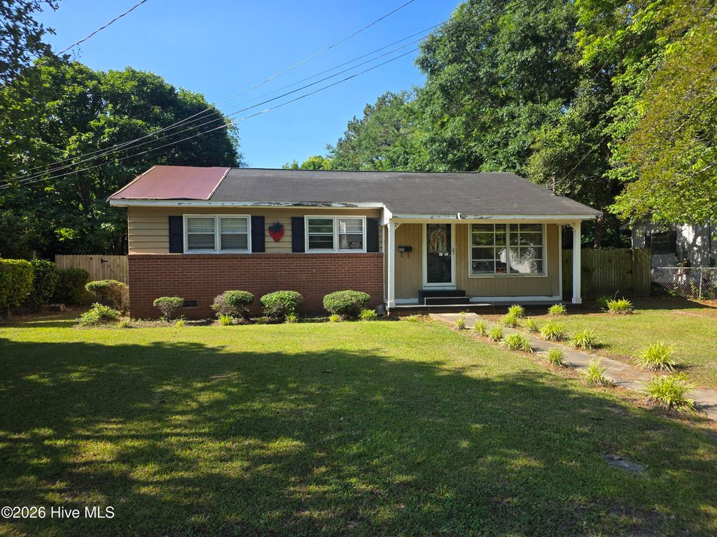 Photo of 110 E Holland Street, Chadbourn, NC 28431 (MLS # 100578238)