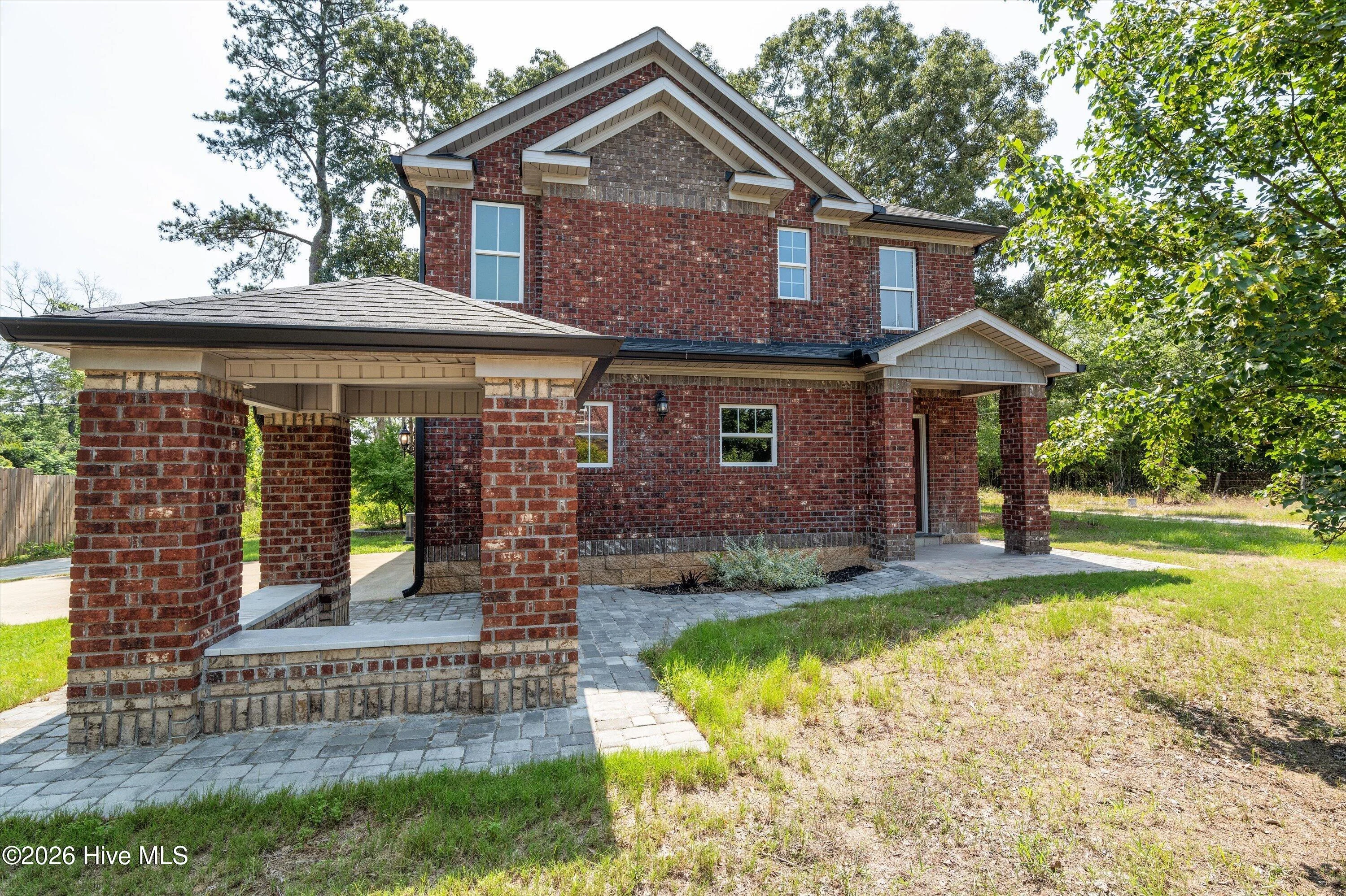 1423 Edgefield Road
