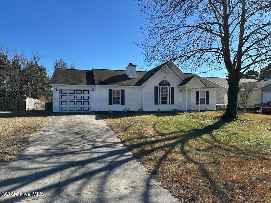 Photo of 122 Horse Shoe Bend, Jacksonville, NC 28546 (MLS # 100557562)