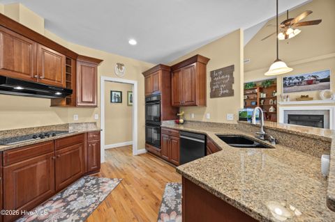 Tiny photo for 102 Wayfarer Drive, Rocky Point, NC 28457 (MLS # 100550325)