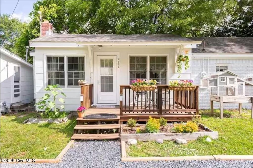 Photo of 2719 Castle Hayne Road #B, Wilmington, NC 28401 (MLS # 100545657)