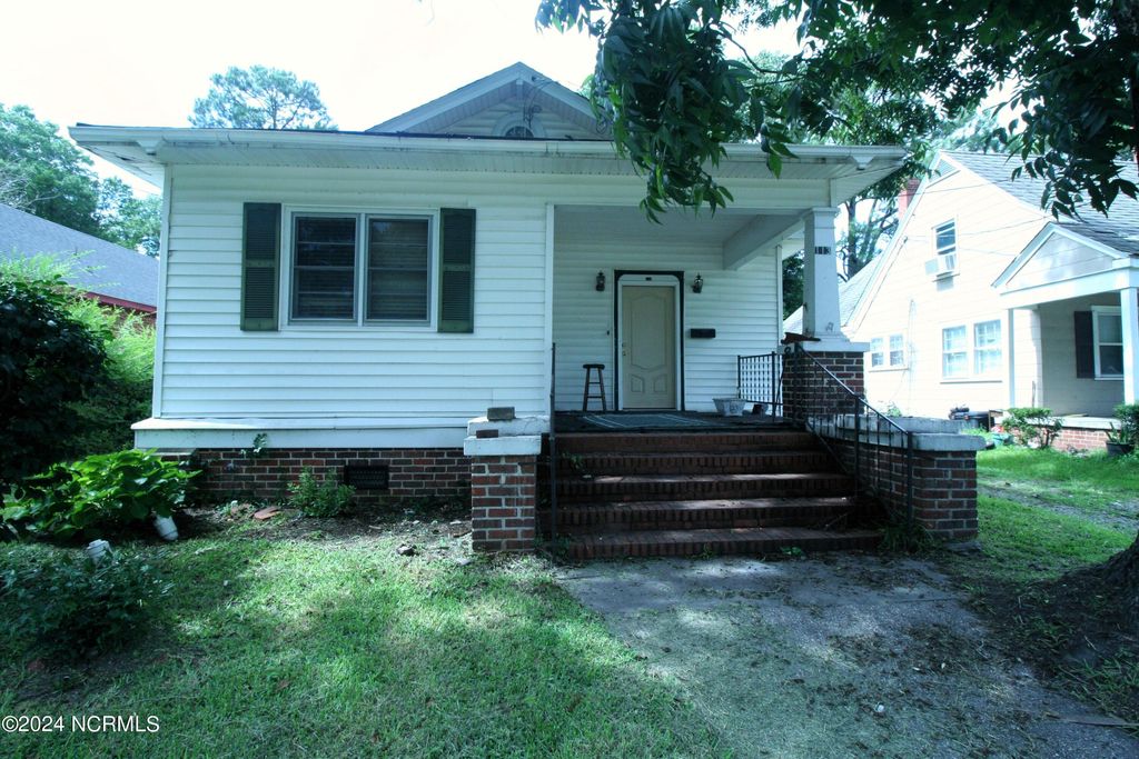 Photo of 113 Brinkley Avenue, Plymouth, NC 27962 (MLS # 100459281)