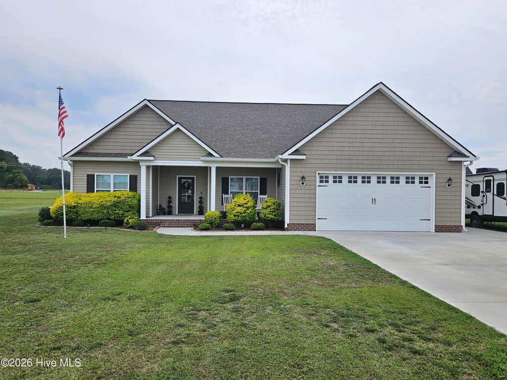 Photo of 91 Country Cove Lane, Clinton, NC 28328 (MLS # 100582634)