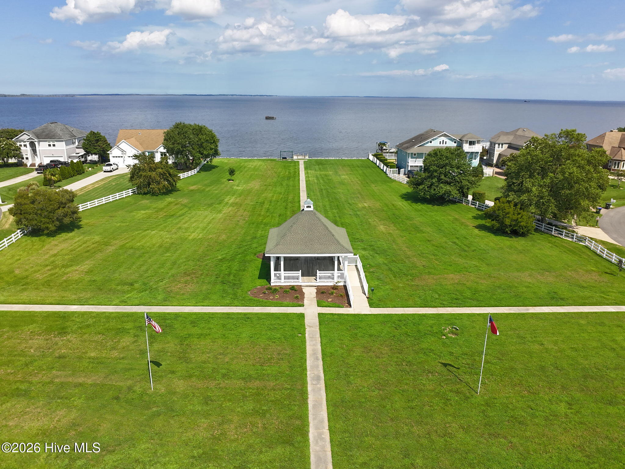 102 Blue Heron Cove