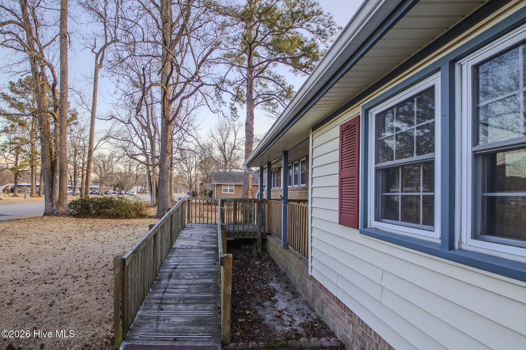 Photo of 2915 Northwoods Drive, Jacksonville, NC 28540 (MLS # 100552171)