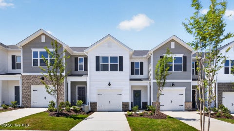 Townhouse For Sale - 256 Otter Lodge Street<br/> Sanford, NC 27330