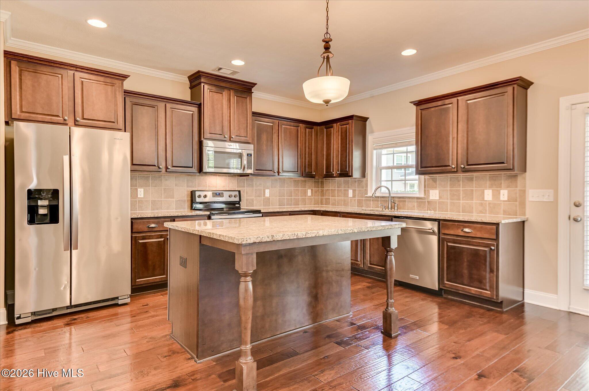 7066 Wethersfield Drive