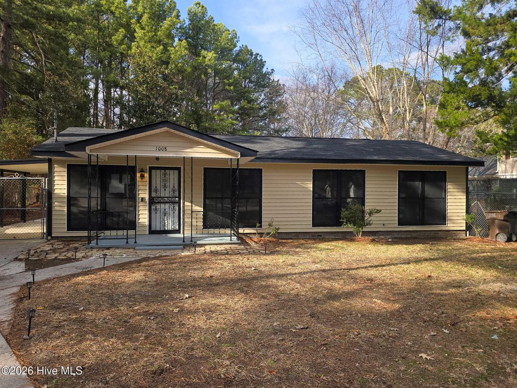 Photo of 1008 Elm Street, Tarboro, NC 27886 (MLS # 100556899)