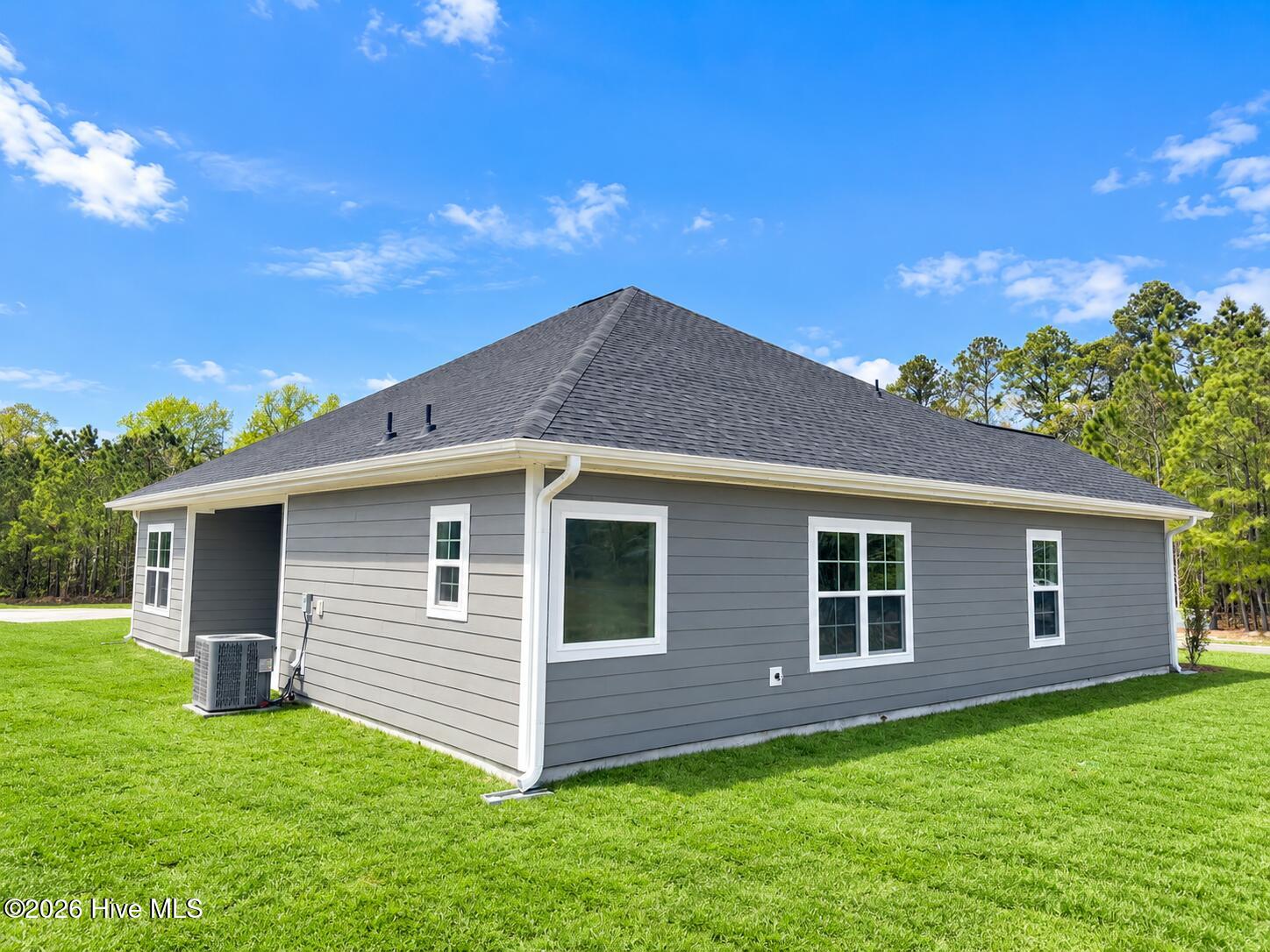 2105 Sandbrook Loop