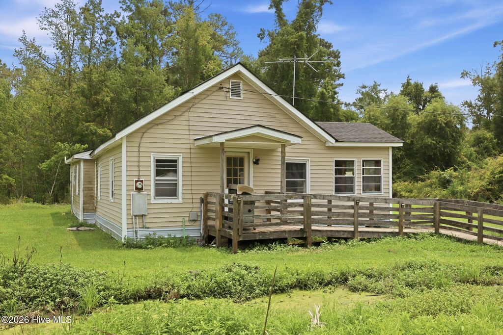 Photo of 800 Goat Neck Road, Columbia, NC 27925 (MLS # 100590530)