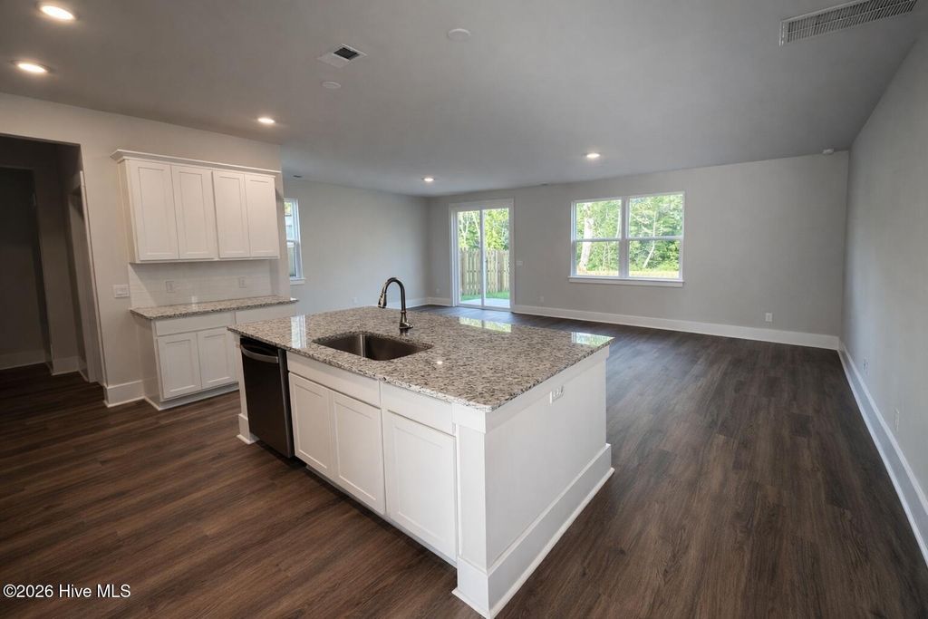 Photo of 2083 Cypress Hill Drive SE, Bolivia, NC 28422 (MLS # 100571080)