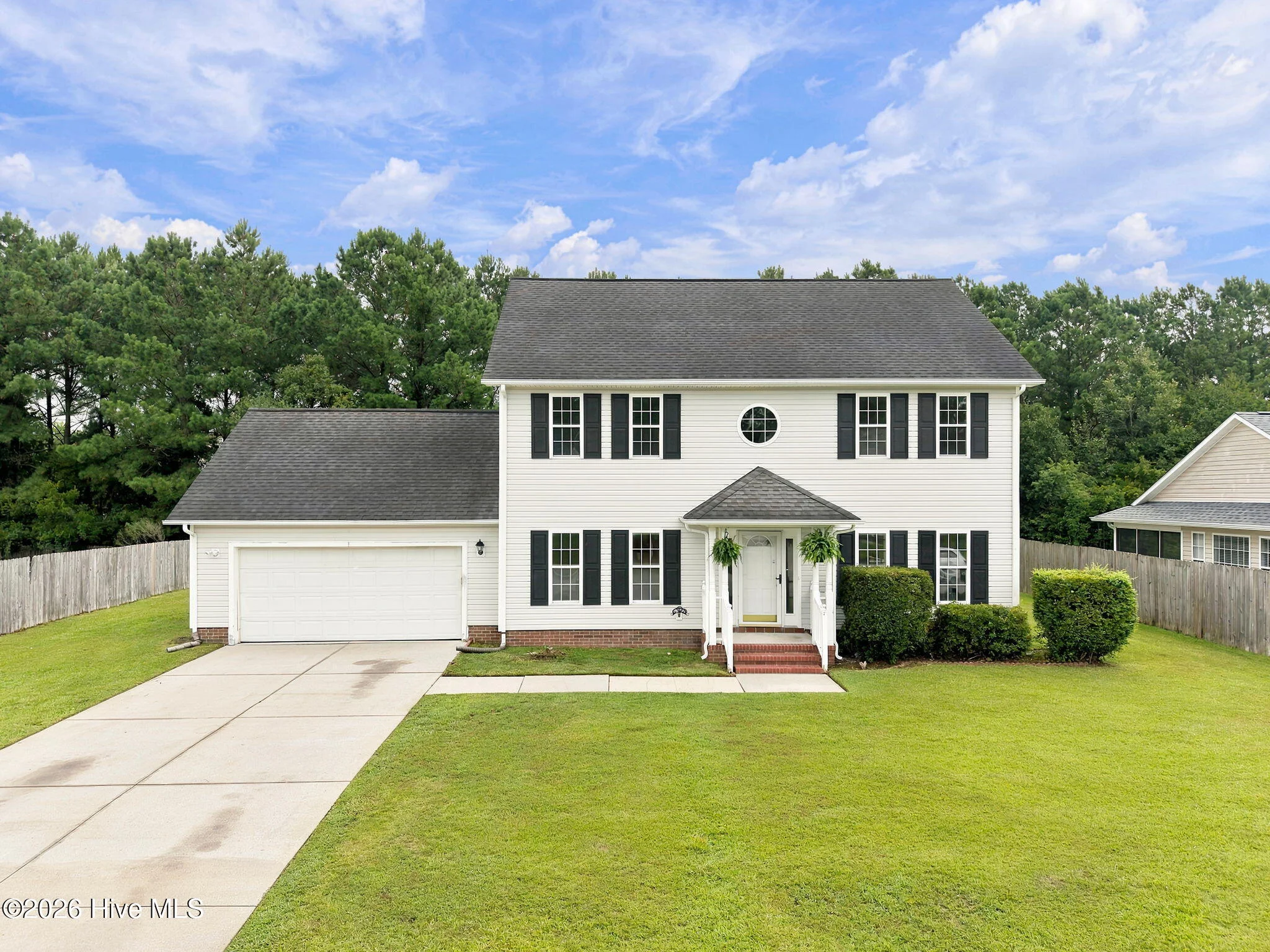 812 Commons Drive N