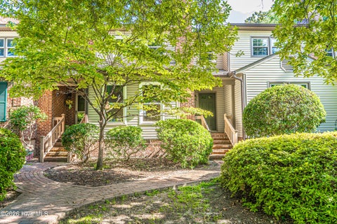 Townhouse For Rent - 185 S Ashe Street<br/> Southern Pines, NC 28387