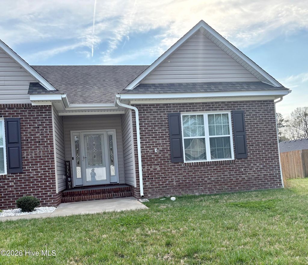 Photo of 327 Nugget Trail, Elizabeth City, NC 27909 (MLS # 100560576)