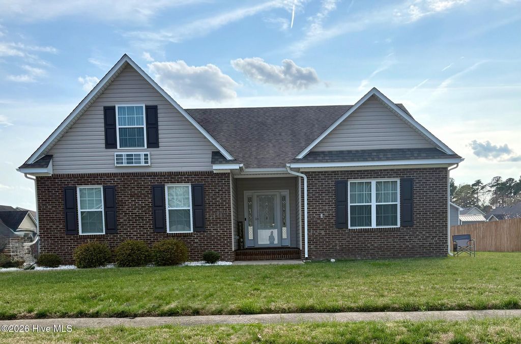 Photo of 327 Nugget Trail, Elizabeth City, NC 27909 (MLS # 100560576)