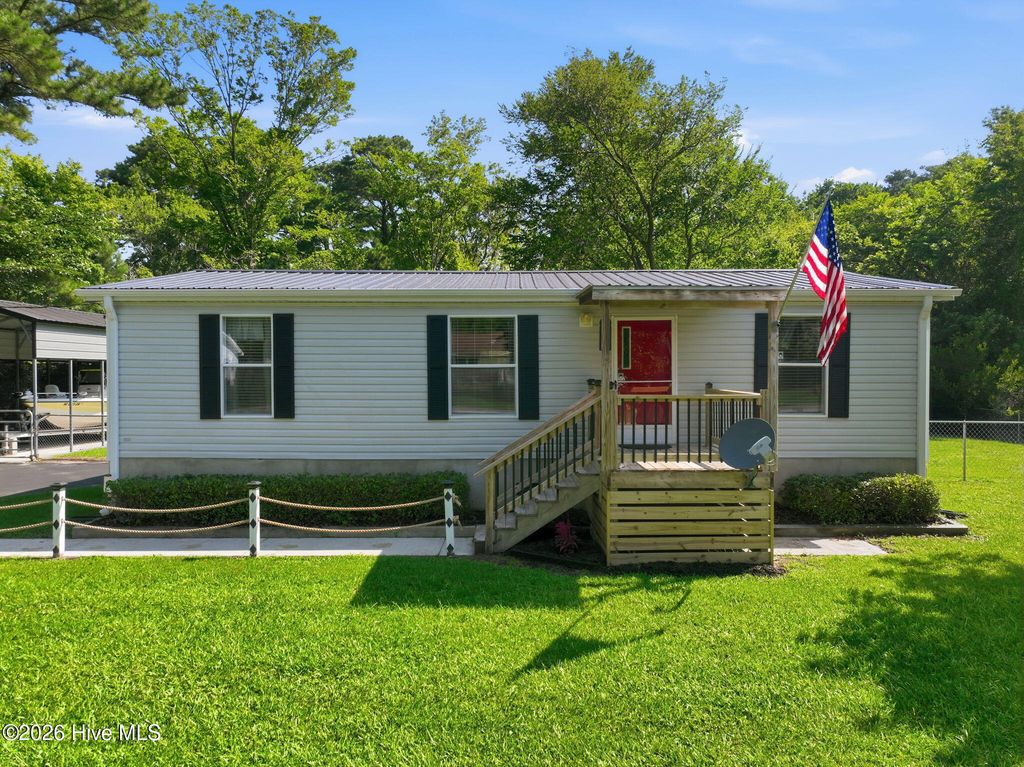 Photo of 144 Ruth Lane, Beaufort, NC 28516 (MLS # 100587852)