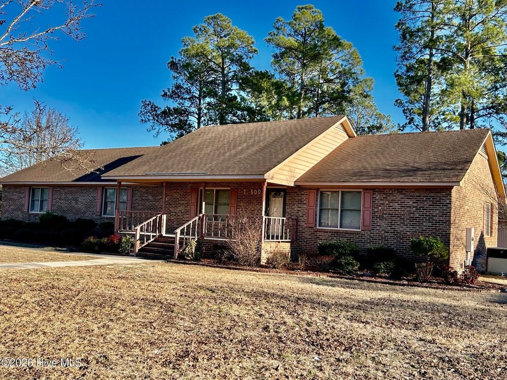 Photo of 12500 Muirfield Drive, Laurinburg, NC 28352 (MLS # 100557797)
