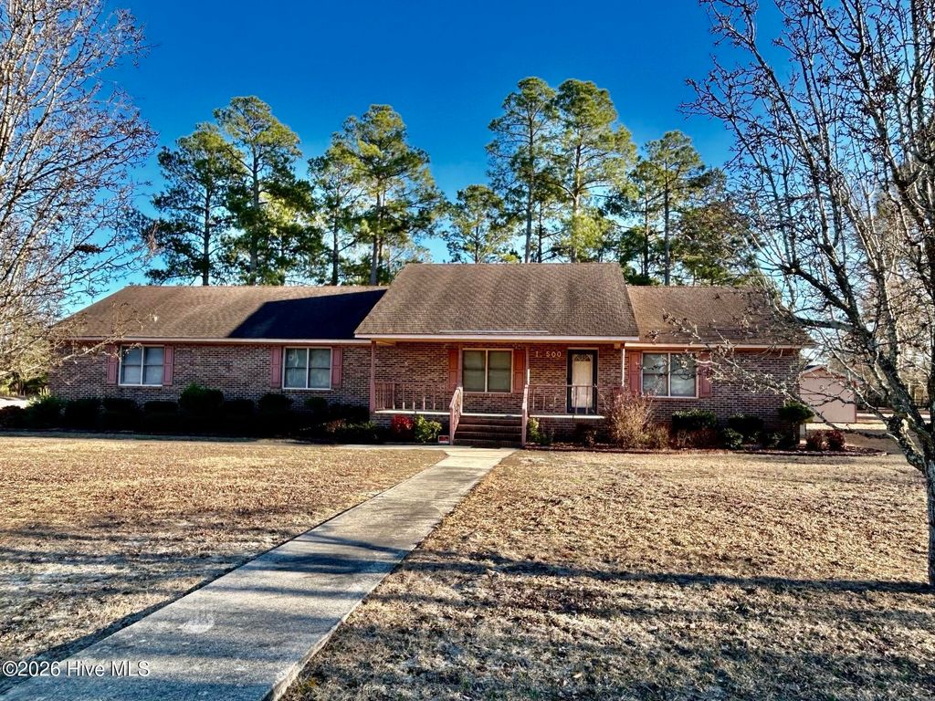 Photo of 12500 Muirfield Drive, Laurinburg, NC 28352 (MLS # 100557797)