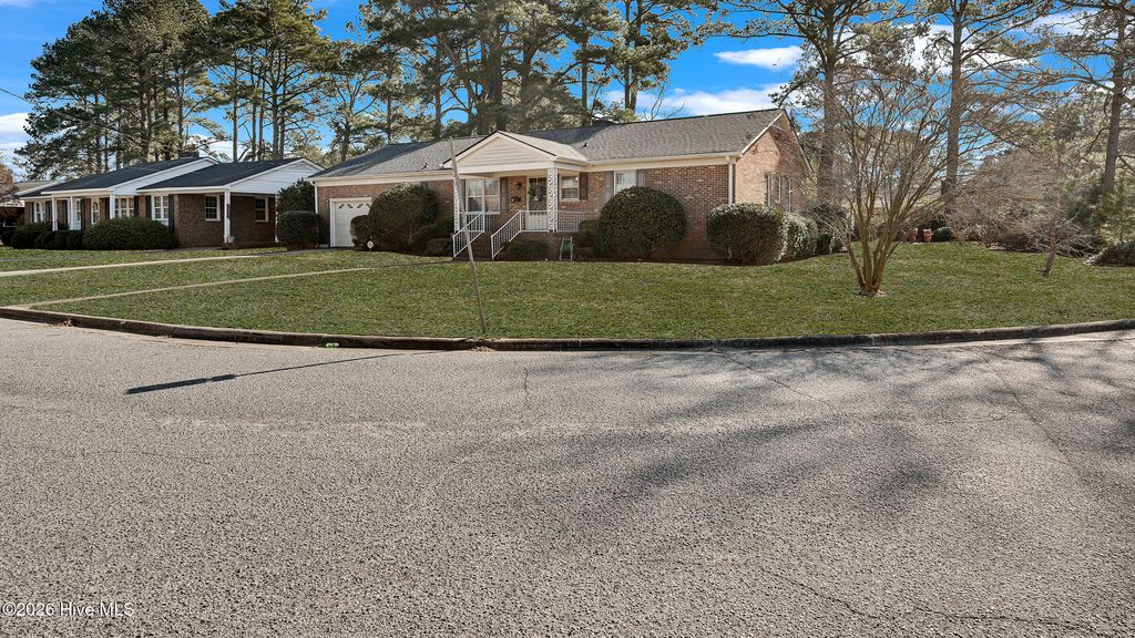 Photo of 111 Camellia Lane, Greenville, NC 27858 (MLS # 100552033)