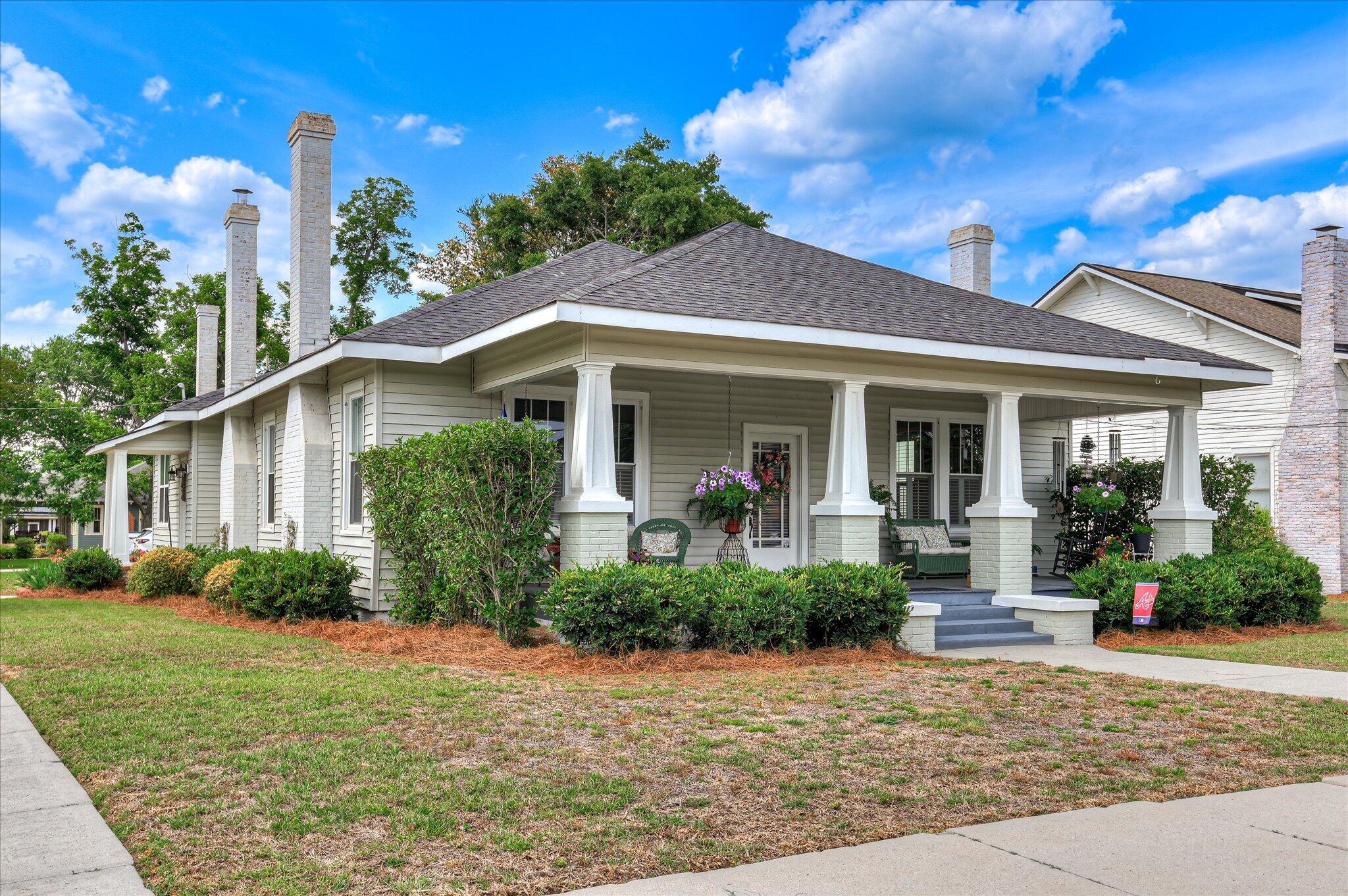 209 W 7th Street