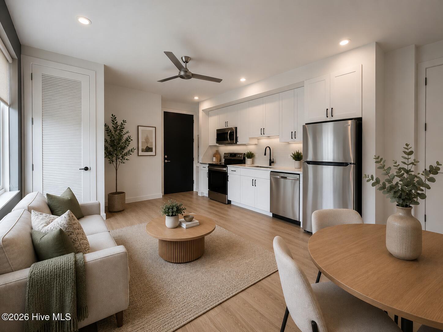 919 Castle Street 302