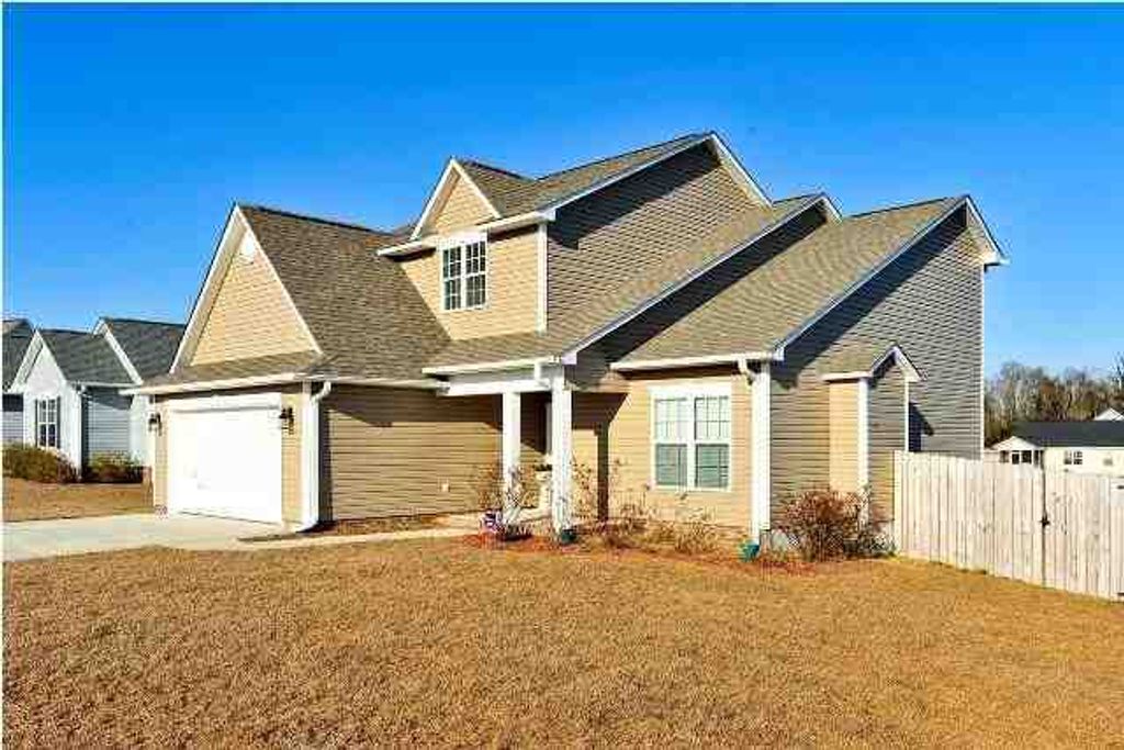 Photo of 407 John Deere Court, Richlands, NC 28574 (MLS # 100582452)