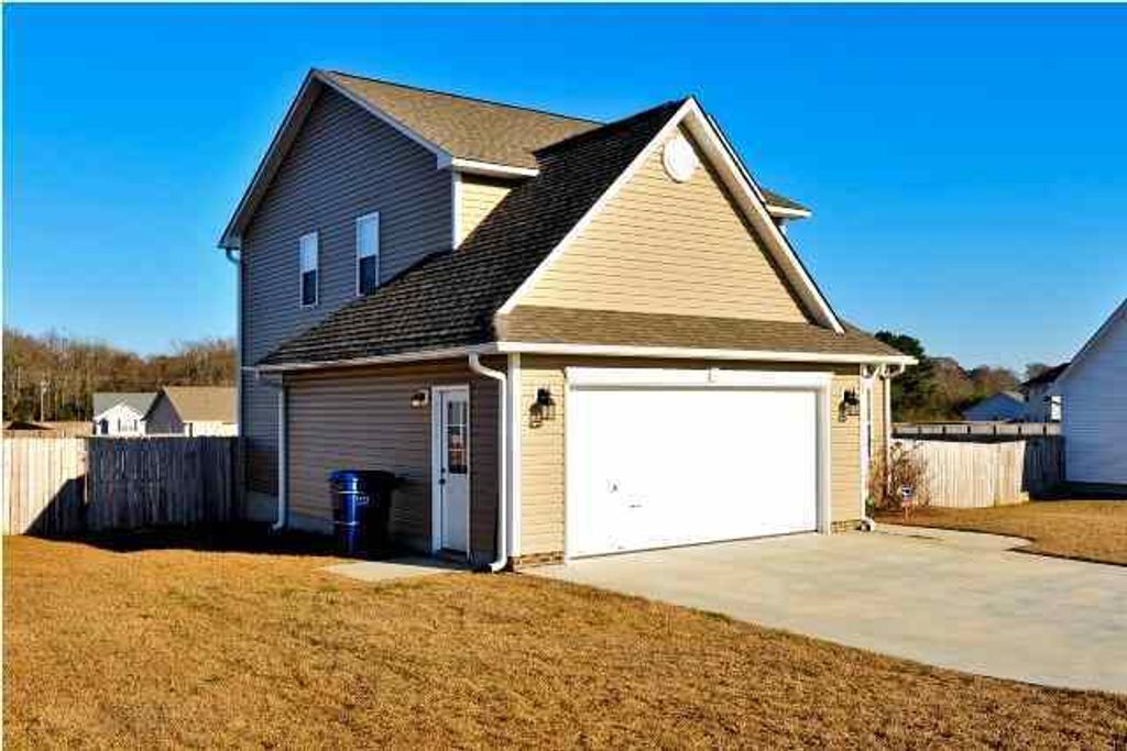 Photo of 407 John Deere Court, Richlands, NC 28574 (MLS # 100582452)