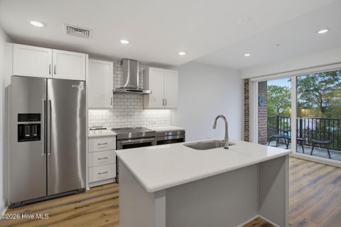 Tiny photo for 10 Grace Street #Apt 303, Wilmington, NC 28401 (MLS # 100609067)