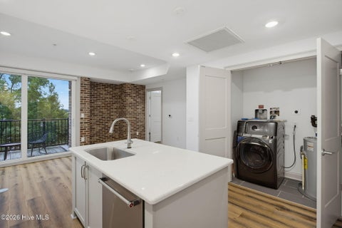 Tiny photo for 10 Grace Street #Apt 303, Wilmington, NC 28401 (MLS # 100609067)