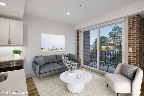Tiny photo for 10 Grace Street #Apt 303, Wilmington, NC 28401 (MLS # 100609067)