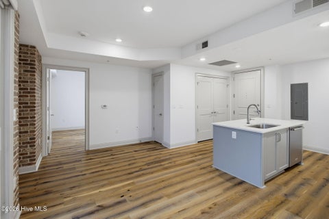 Tiny photo for 10 Grace Street #Apt 303, Wilmington, NC 28401 (MLS # 100609067)