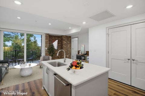 Tiny photo for 10 Grace Street #Apt 303, Wilmington, NC 28401 (MLS # 100609067)