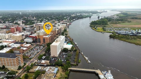 Tiny photo for 10 Grace Street #Apt 303, Wilmington, NC 28401 (MLS # 100609067)