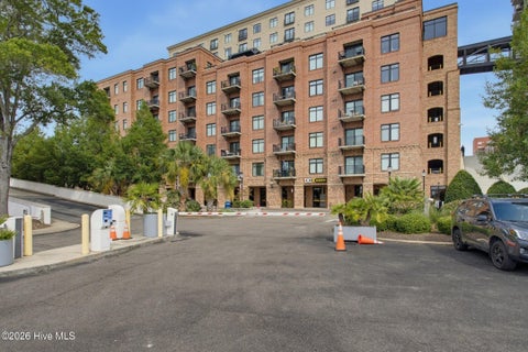 Tiny photo for 10 Grace Street #Apt 303, Wilmington, NC 28401 (MLS # 100609067)