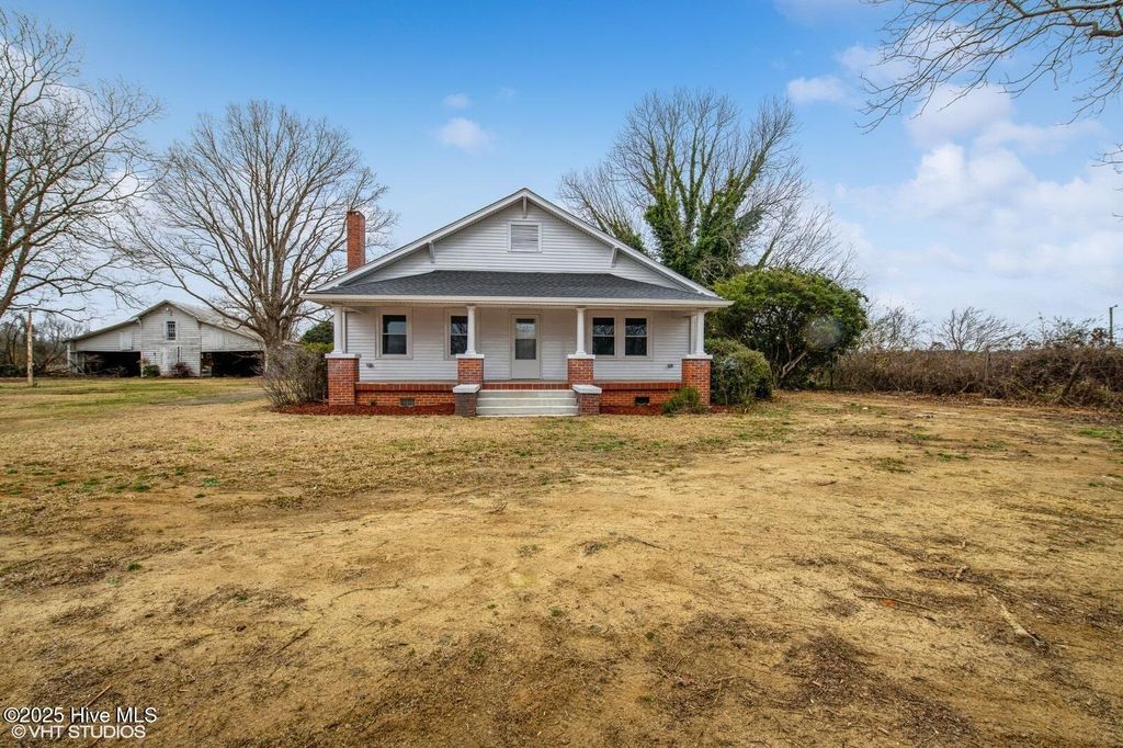 Photo of 2291 Goldsboro Highway, Newton Grove, NC 28366 (MLS # 100576859)
