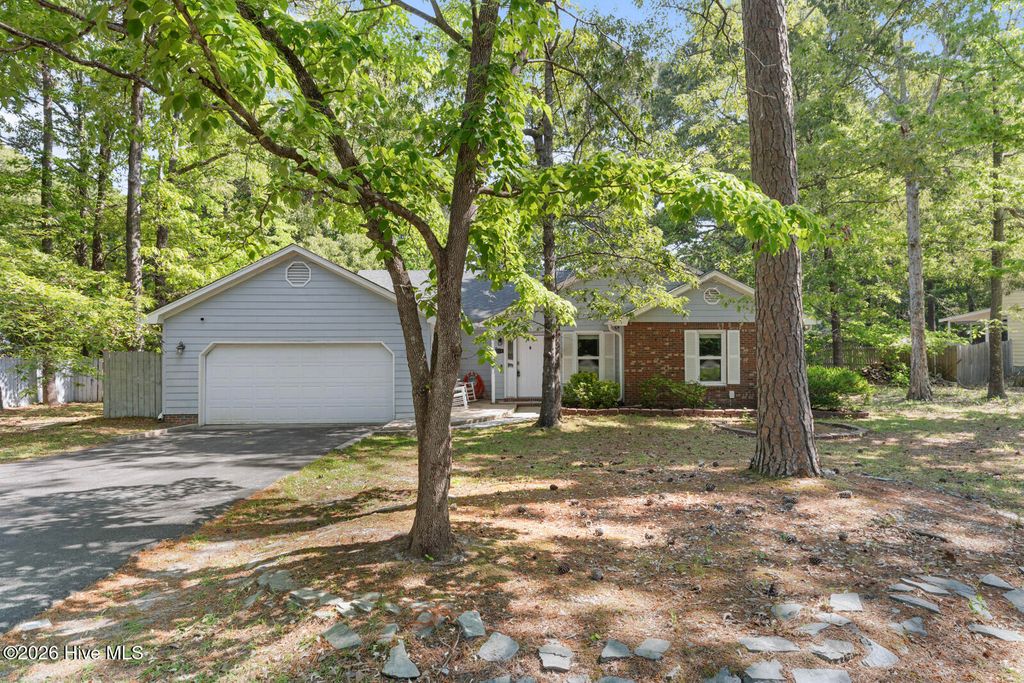 Photo of 214 Baytree Drive, Jacksonville, NC 28546 (MLS # 100570070)