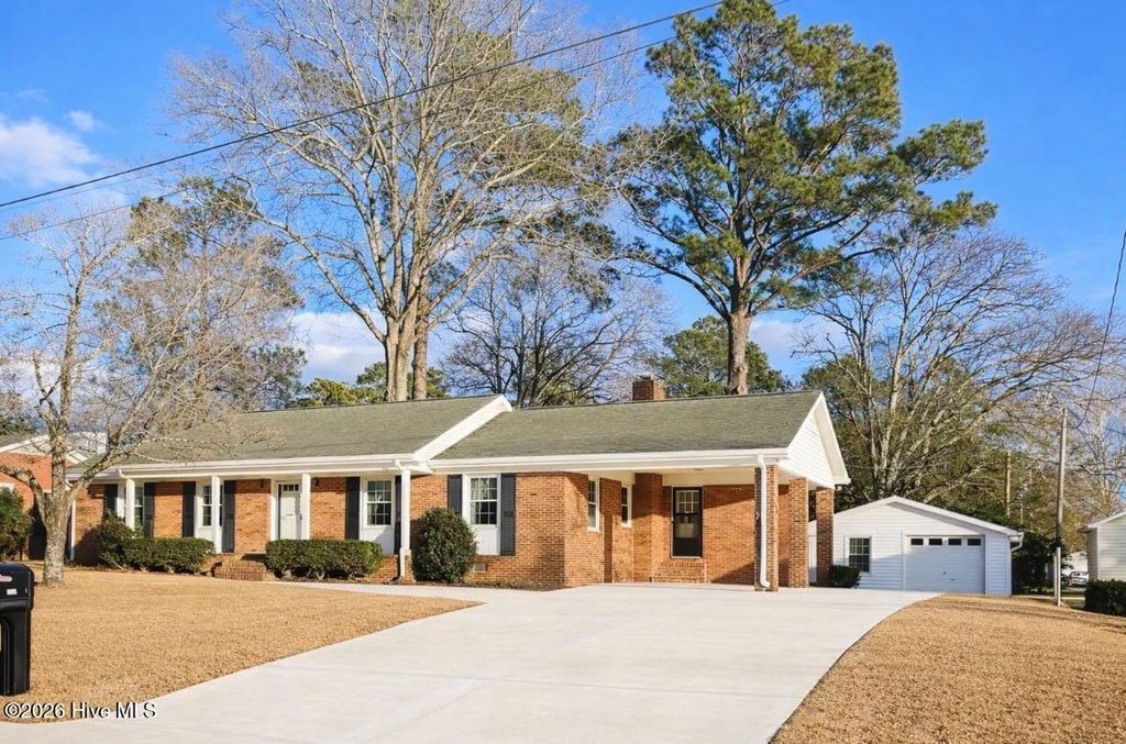 Photo of 1308 Benfield Avenue, New Bern, NC 28562 (MLS # 100555594)