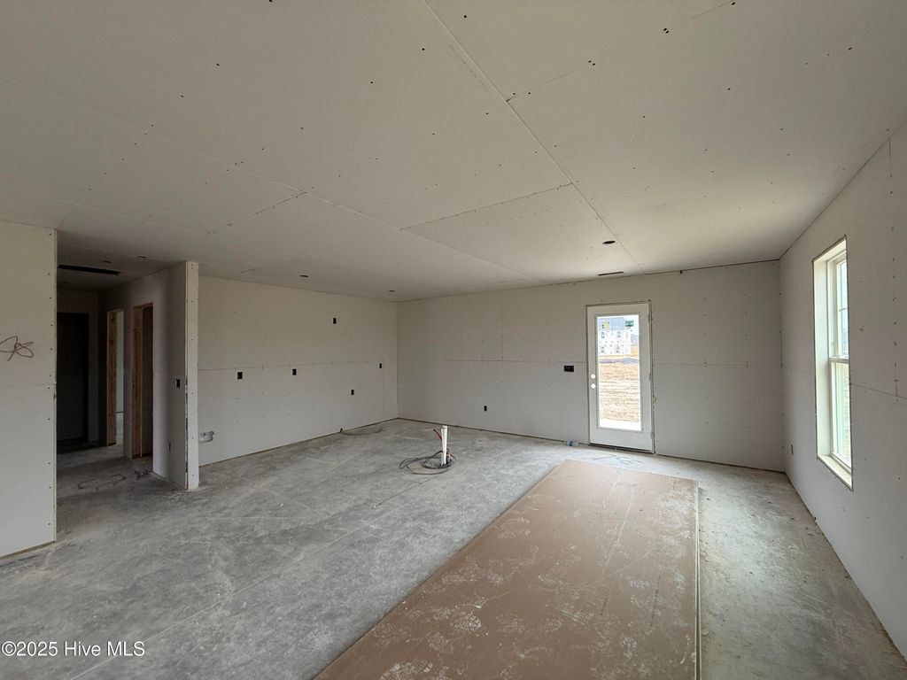 Photo of 92 Littlefield Lane, La Grange, NC 28551 (MLS # 100546108)