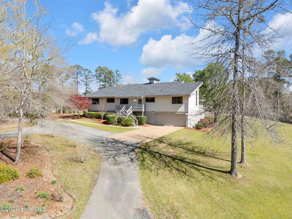 Photo of 401 S Lake Drive, Thomson, GA 30824 (MLS # 100579290)