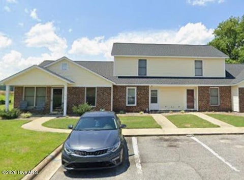Townhouse For Rent - 1130 B's Barbeque Road #B<br/> Pitt County, Greenville, NC 27834