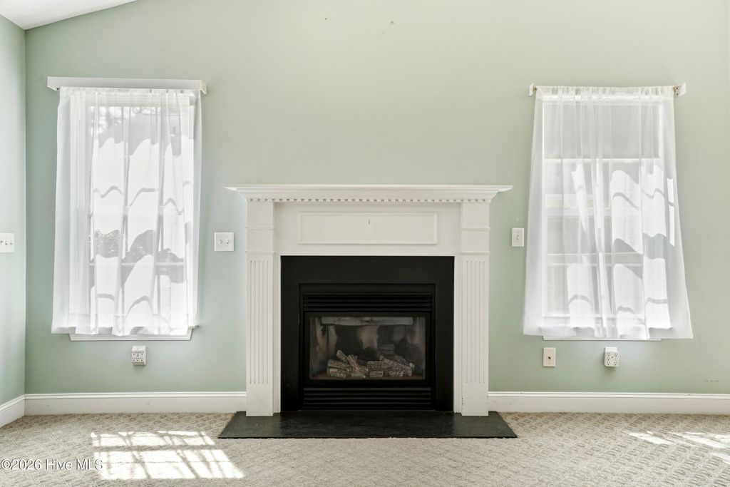 Photo of 4985 Glen Cove Drive SE, Southport, NC 28461 (MLS # 100562955)