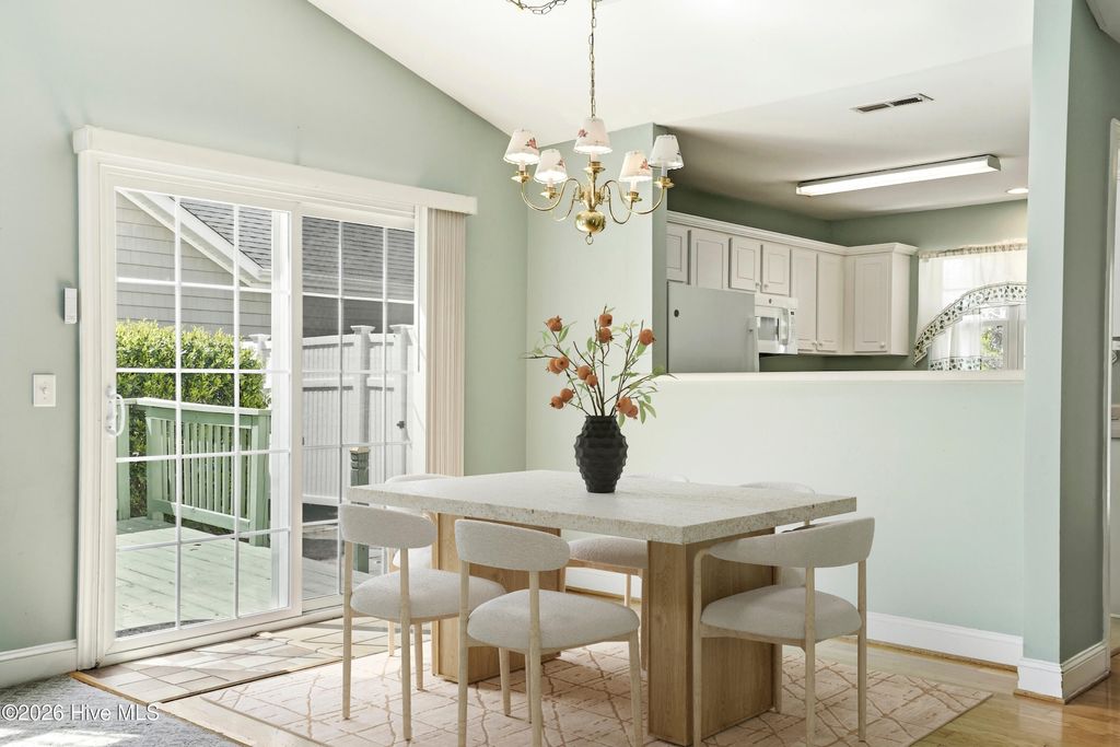 Photo of 4985 Glen Cove Drive SE, Southport, NC 28461 (MLS # 100562955)