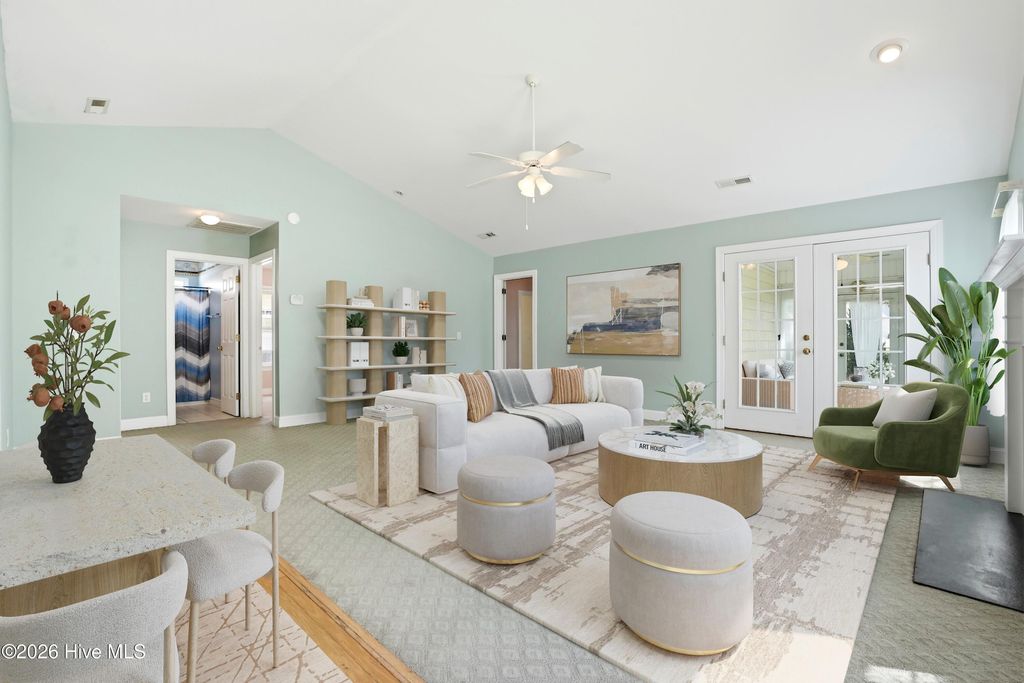 Photo of 4985 Glen Cove Drive SE, Southport, NC 28461 (MLS # 100562955)